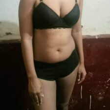 Tight Desi Bengali Bhabhi Pussy With Juicy Boobs