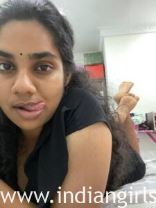 Adorable Tamil College Girl Solo Home Sex