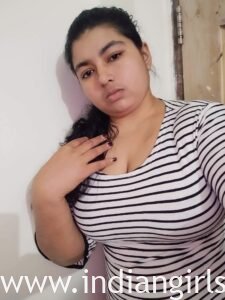 Big Boobs Indian Aunty Full Nude Bathroom Pics