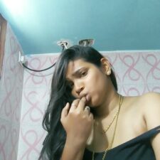 Hindi Sex Photos Sexy Desi College Girl In Bathroom