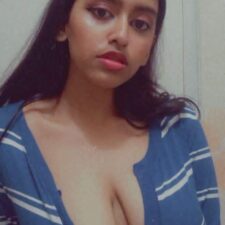 Chubby Beautiful Big Boobs Indian College Babe