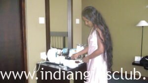 Srilankan Married Couple Honeymoon Leaked MMS