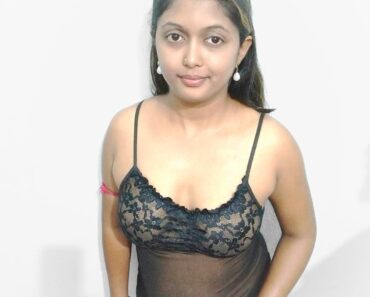 Real Indian Wife Nude MMS