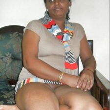 South Indian Mature Bhabhi Sushma Aunty