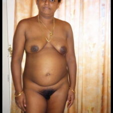 South Indian Mature Bhabhi Sushma Aunty