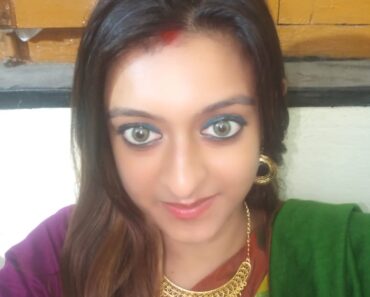 Bengali Skinny Hot Indian Girl Showing Her Natural Tits