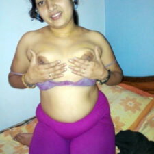 Real Life Indian Desi Cute Bhabhi Nude With Husband MMS