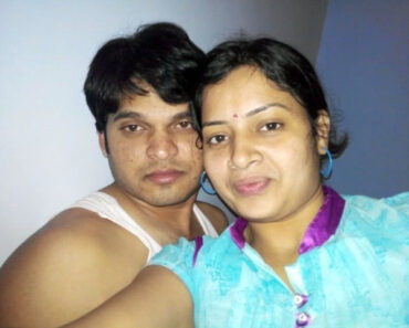 Real Life Indian Desi Cute Bhabhi Nude With Husband MMS