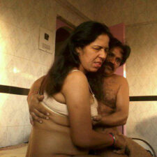 Mature Indian MILF Handjob Blowjob Pussy Fucking Sex