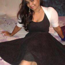 Real Indian University Big Boobs Babe Exposed