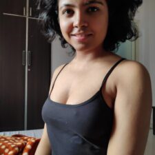 Indian College Babe Exposed Real Desi Big Boobs