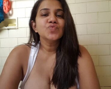 Gorgeous Horny Indian Pooja Aunty Asshole And Big Boobs