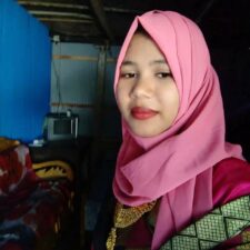 Hijabi Bengali Exposing Her Big Boobs