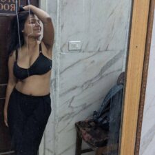 Hindi Love Desi College Girl Stripping Teasing Porno