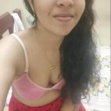 Hot Indian Babe 34C Size Big Boobs Revealed