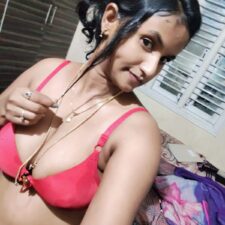 Natural Tits Tamil Aunty In Pink Lingerie Striptease