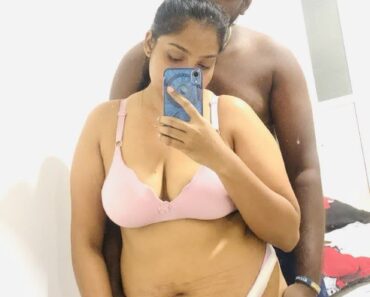 Chubby Desi Bhabhi In Hotel With Husband Nude Viral MMS