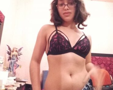 Skinny Indian College Girl Self Recorded Nudes Viral MMS